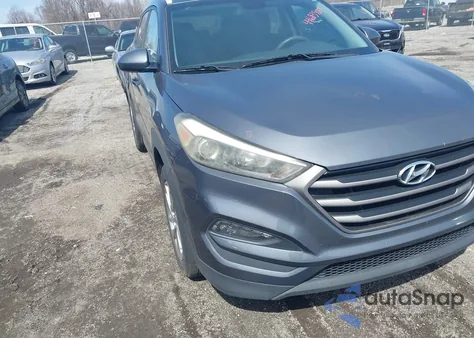 2016 Hyundai Tucson Se z USA, uszkodzony, nr VIN KM8J33A44GU088791